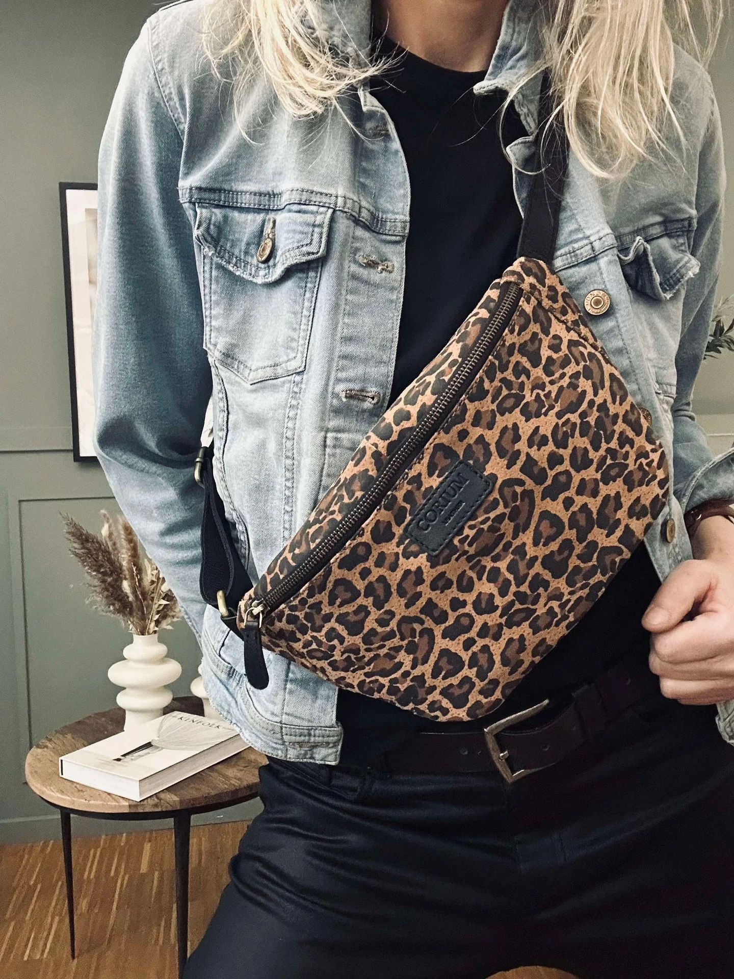 Bumbag Daily Leopard dark - Image 6