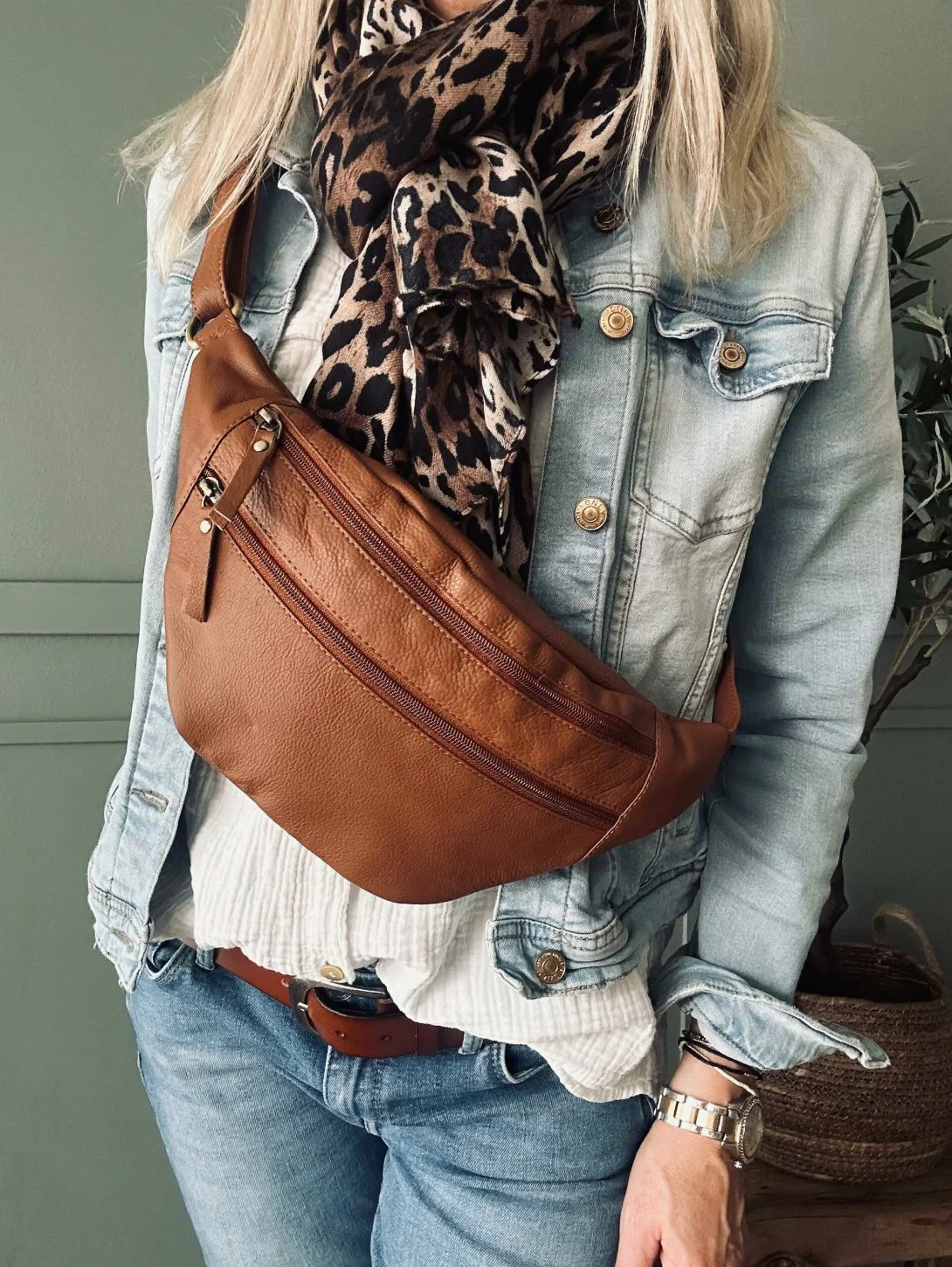 Bumbag Ella dark cognac - Image 3