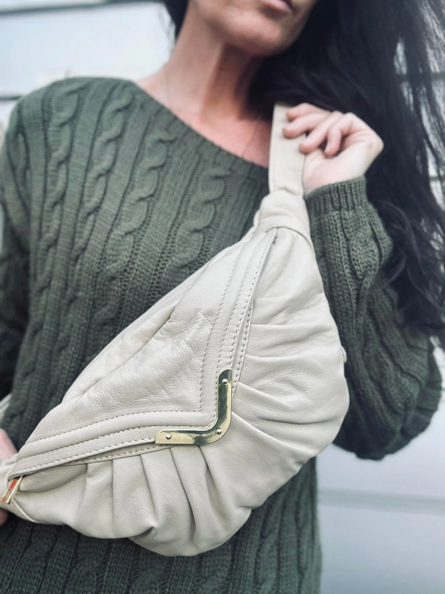Bumbag FEMININ i myk skinnkvalitet - Image 2