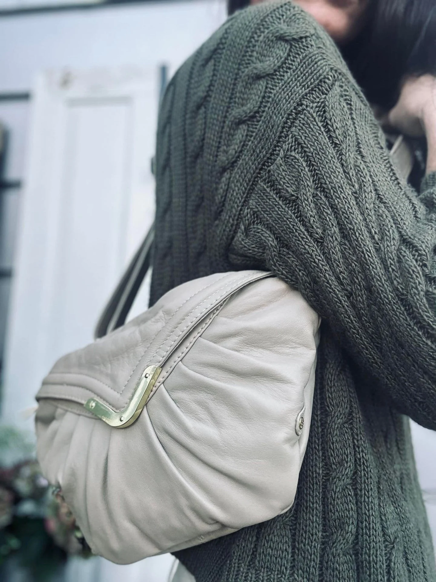 Bumbag FEMININ i myk skinnkvalitet - Image 3