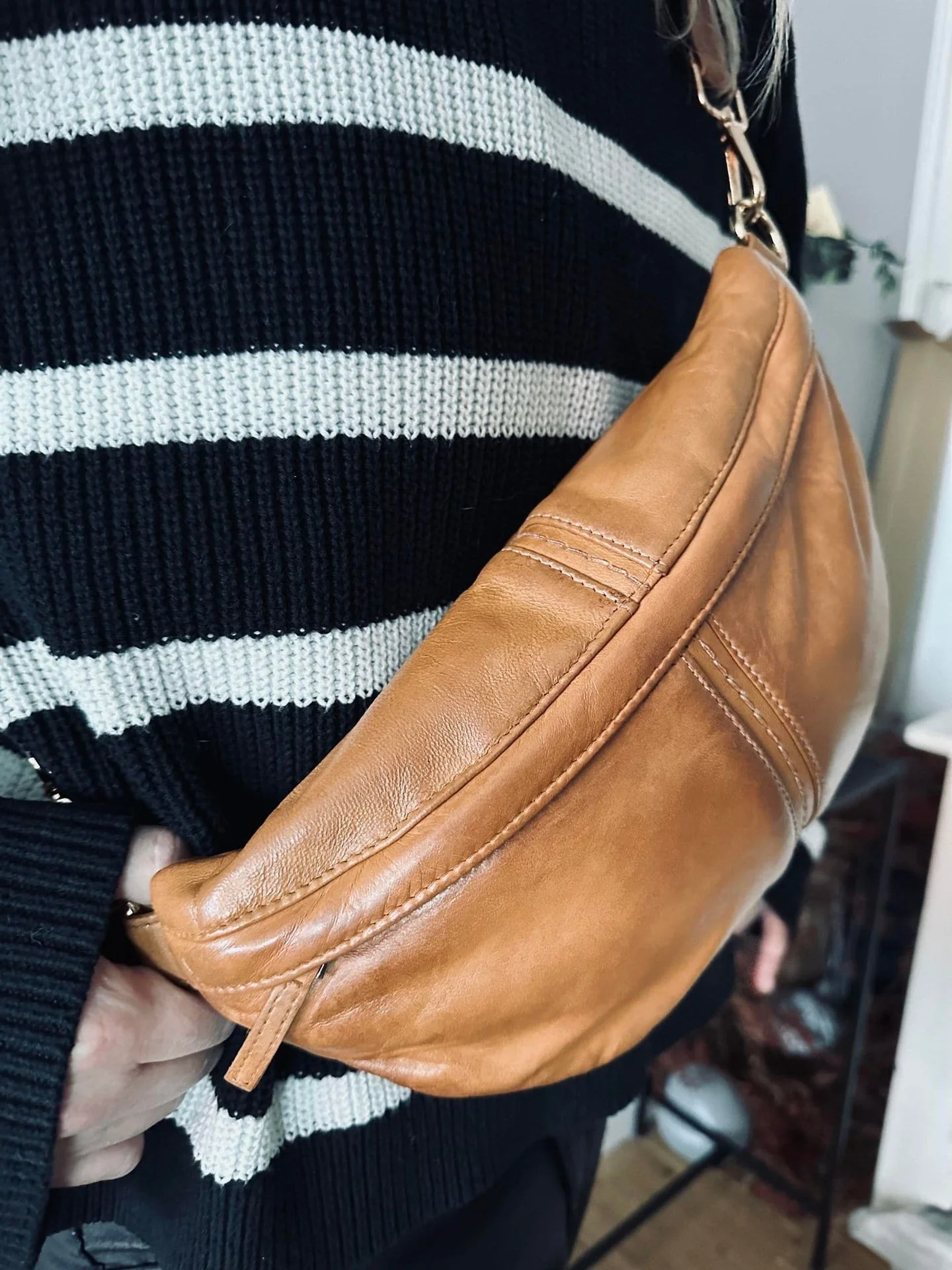 Bumbag m. kontrast - Cognac - Image 9