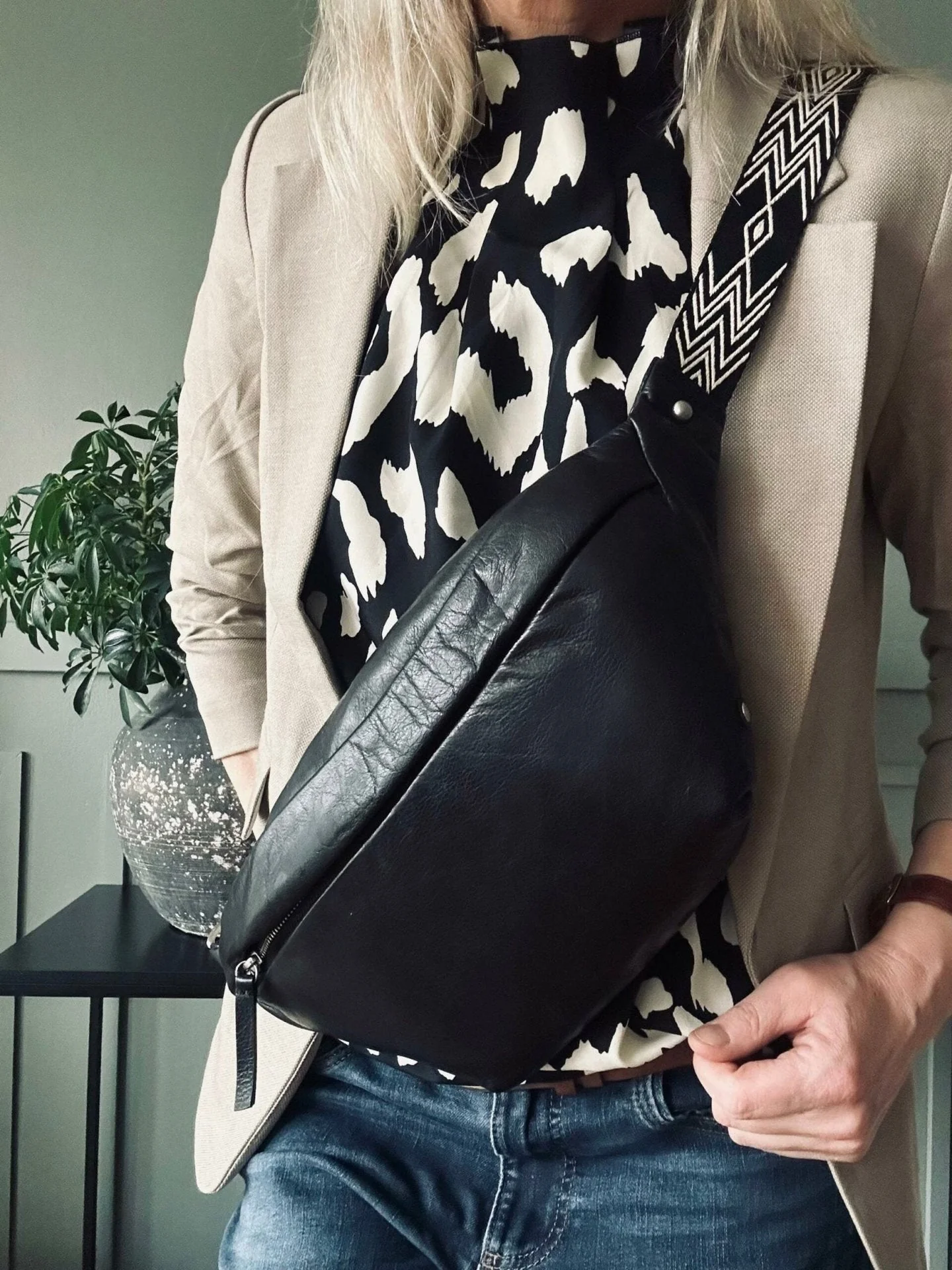 Bumbag m. Lux rem - Svart - Image 2