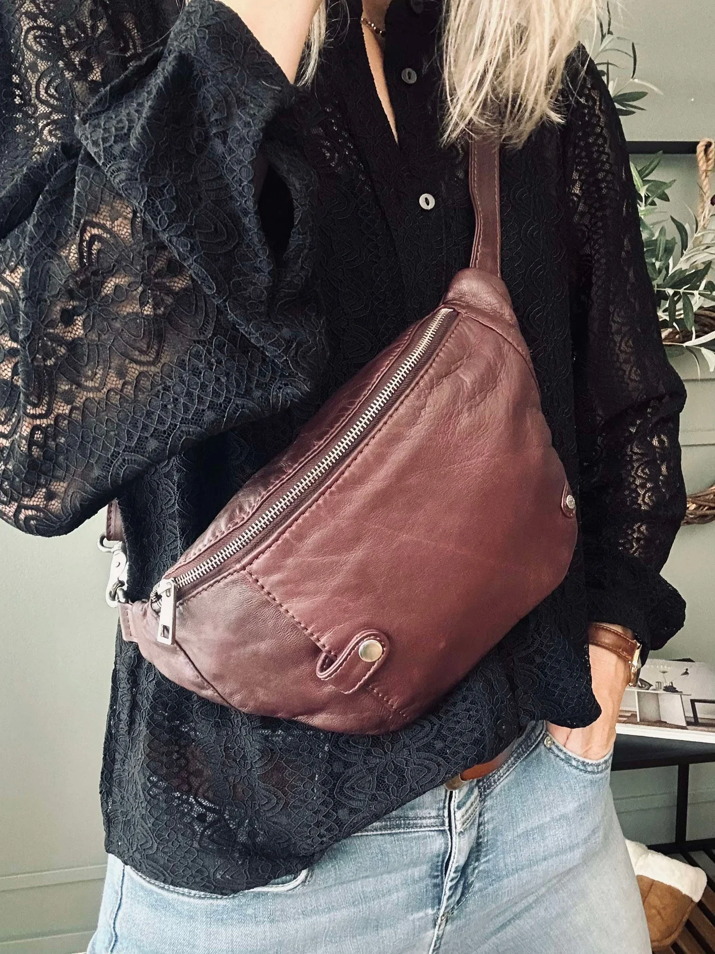 Bumbag Cranberry - Image 8