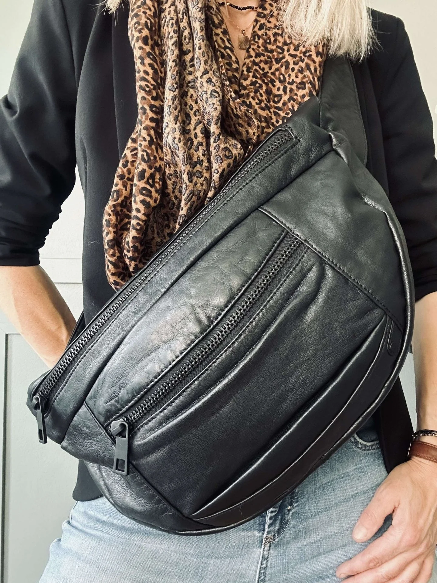Bumbag XL MIRA – Svart / Svart - Image 5