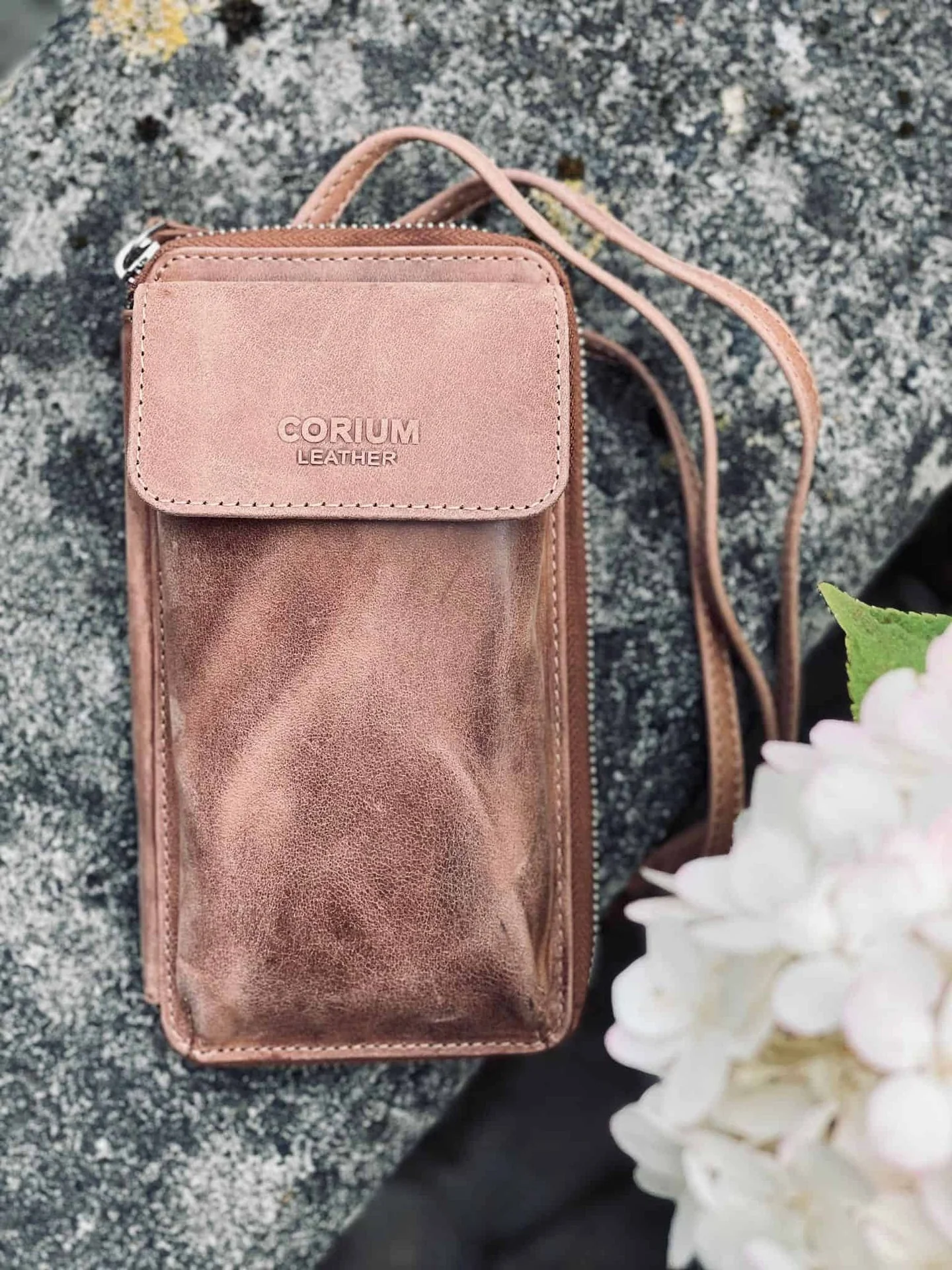 Mobil crossbody FREJA, Raw brown - Image 2