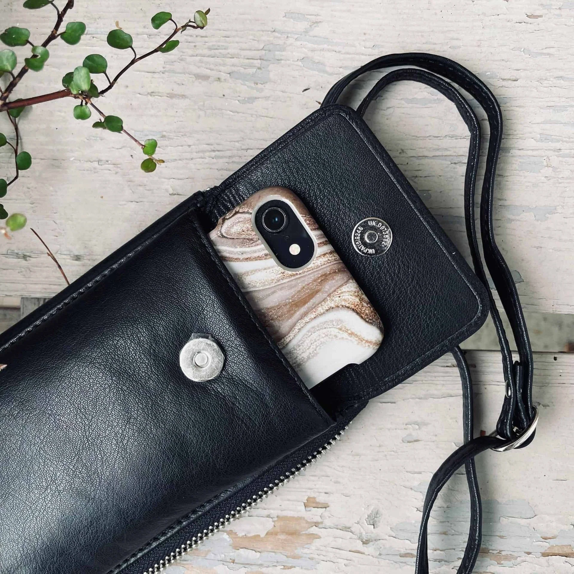 Mobil crossbody FREJA, svart - Svart skinn