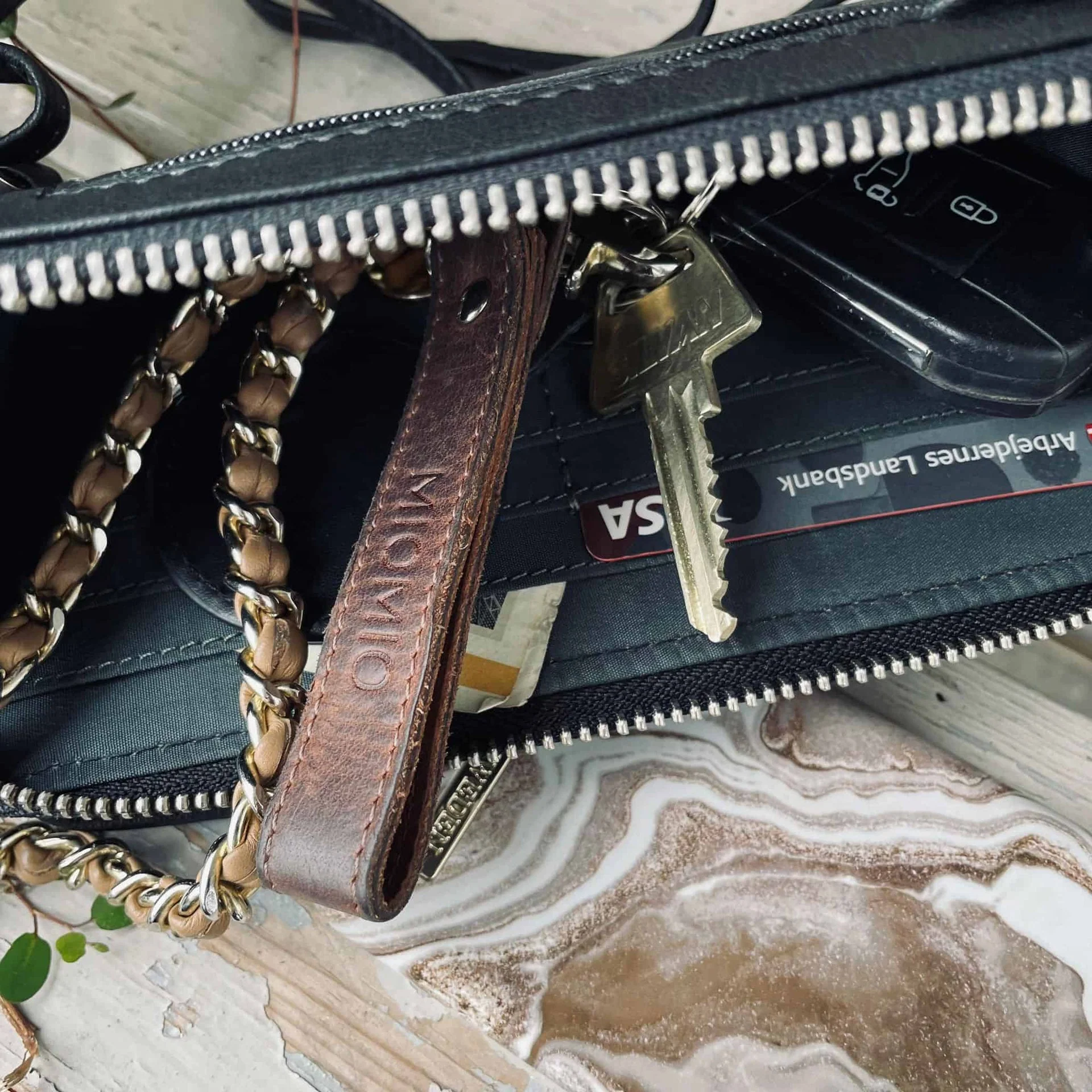 Mobil crossbody FREJA, svart - Svart skinn - Image 2