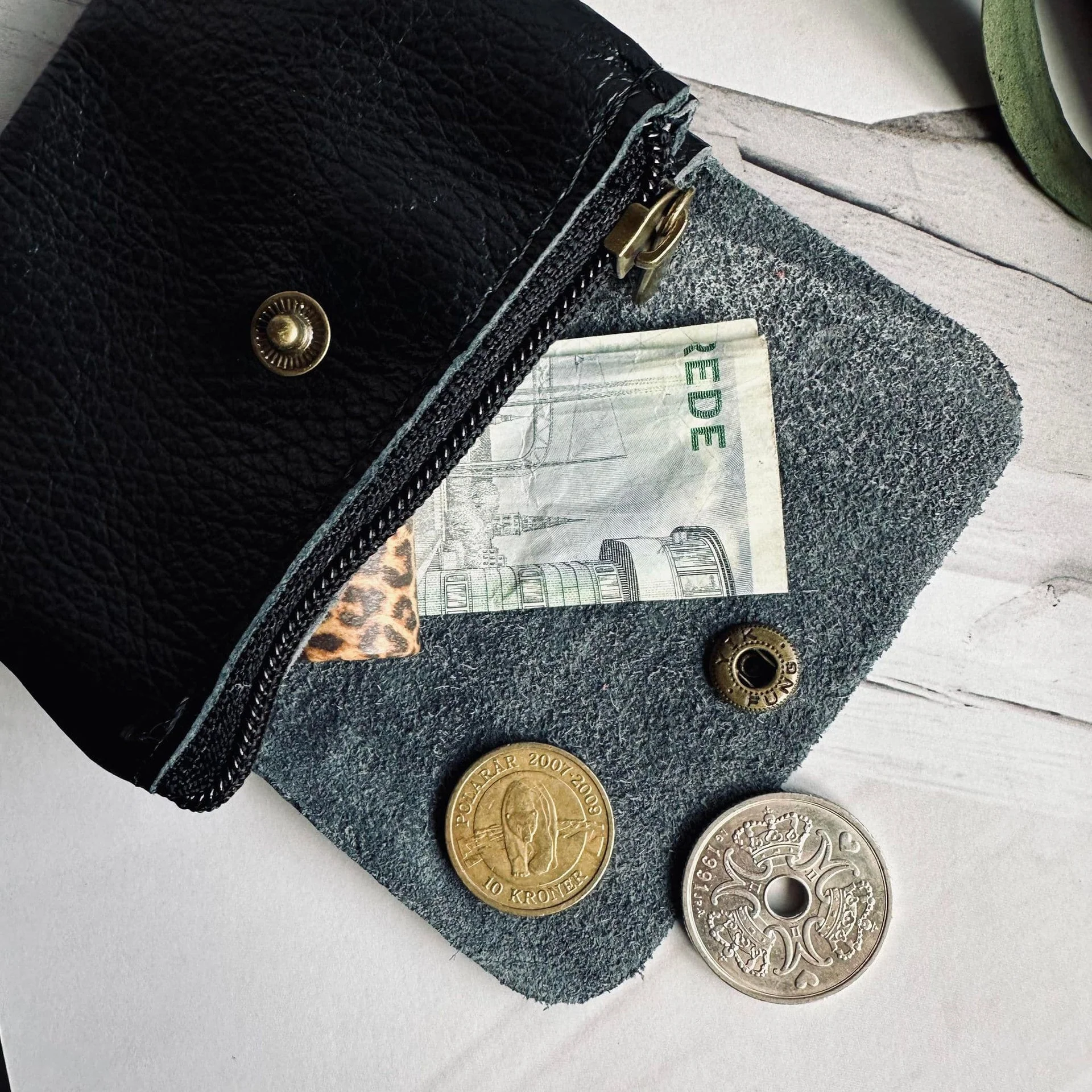 Pung Money Penny - Black - Image 5