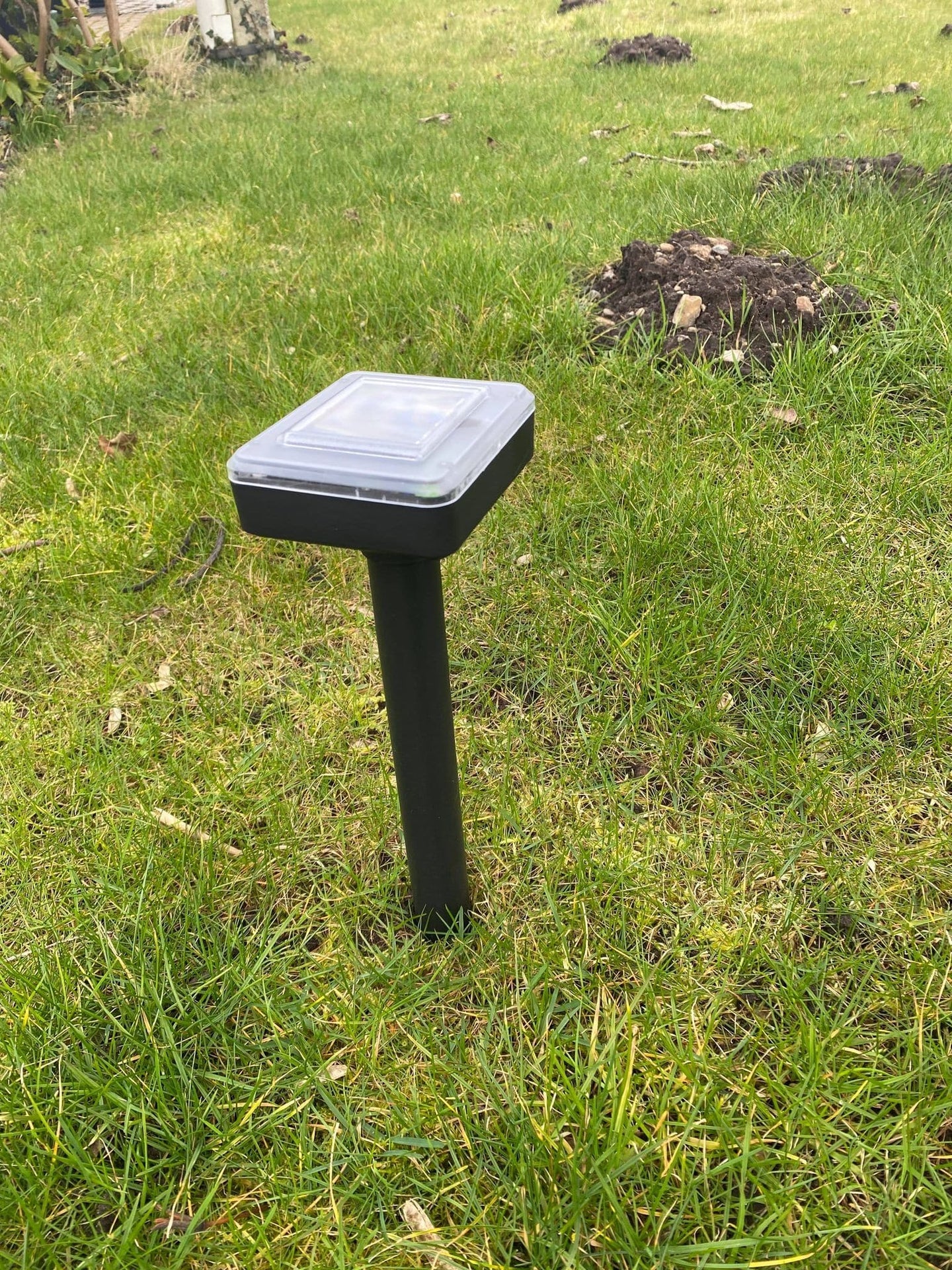 Muldvarper, rotter m.m. - avskrekker med solceller