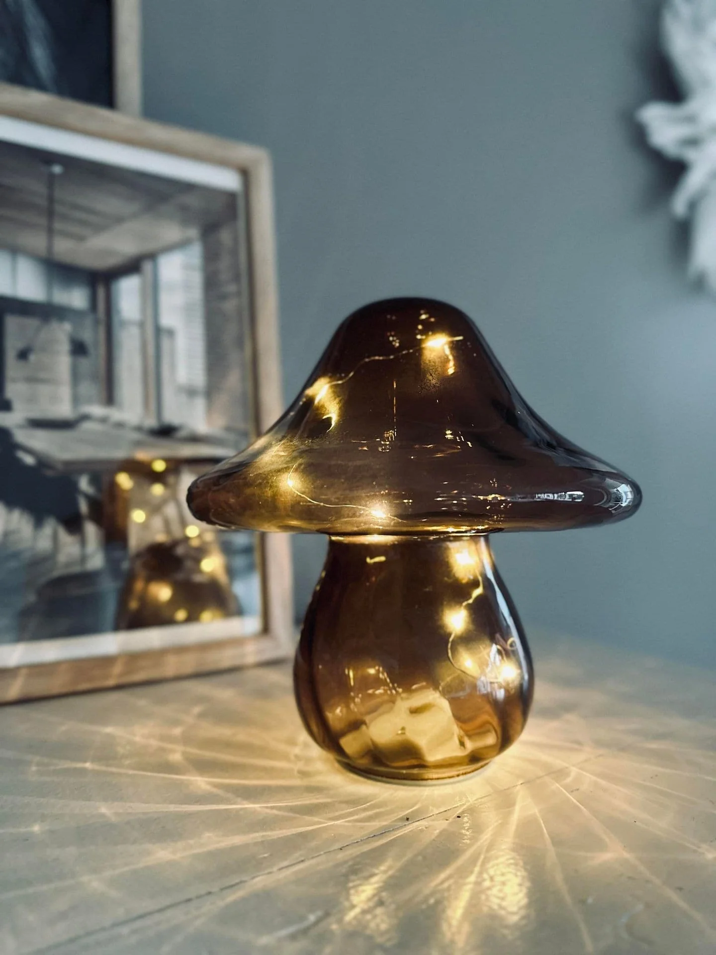 MUSHROOM lampe med LED 18 cm - Mørk brun - Image 2