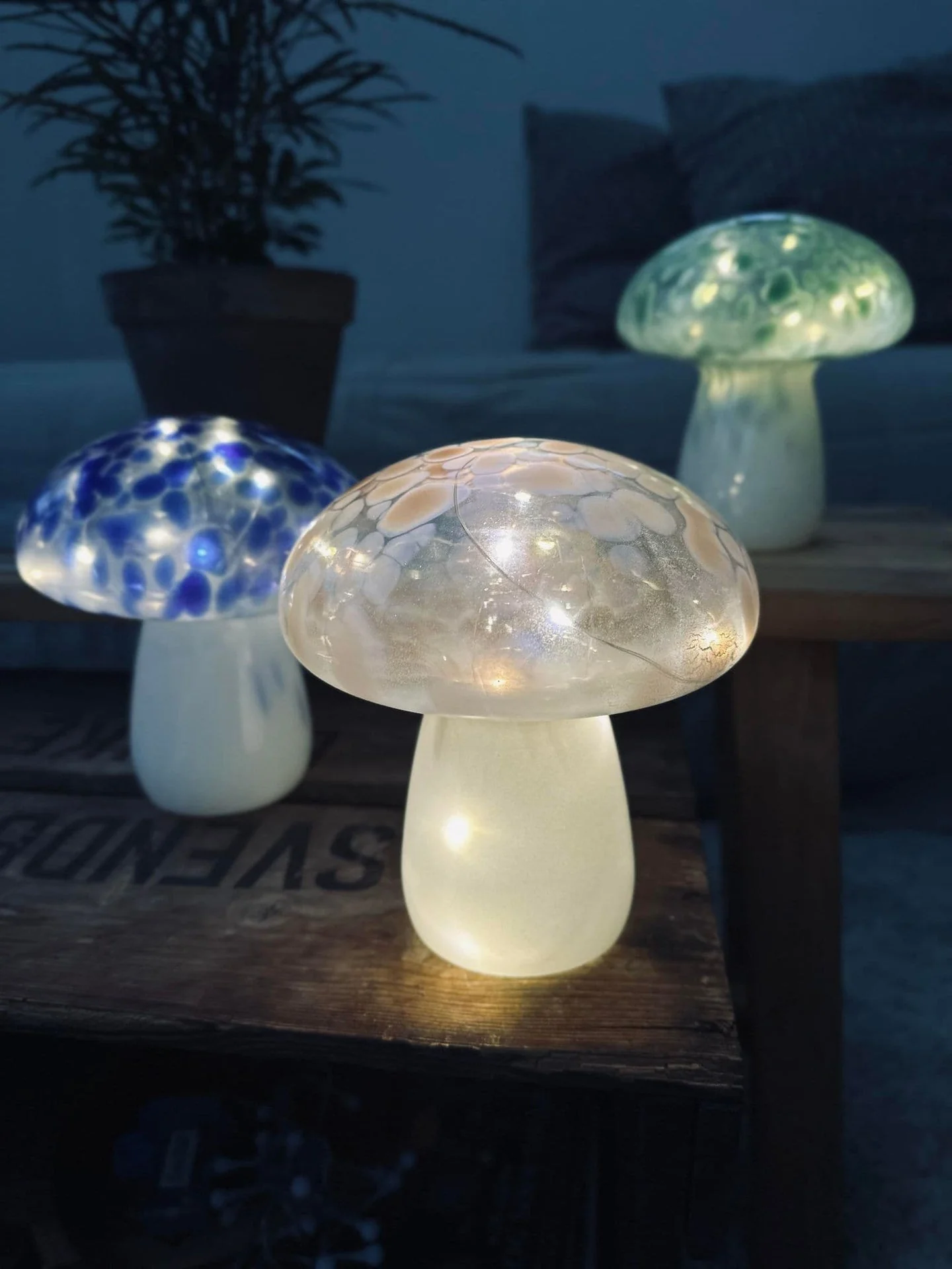 MUSHROOM lampe m. LED – rosa munnblåst glass - Image 4