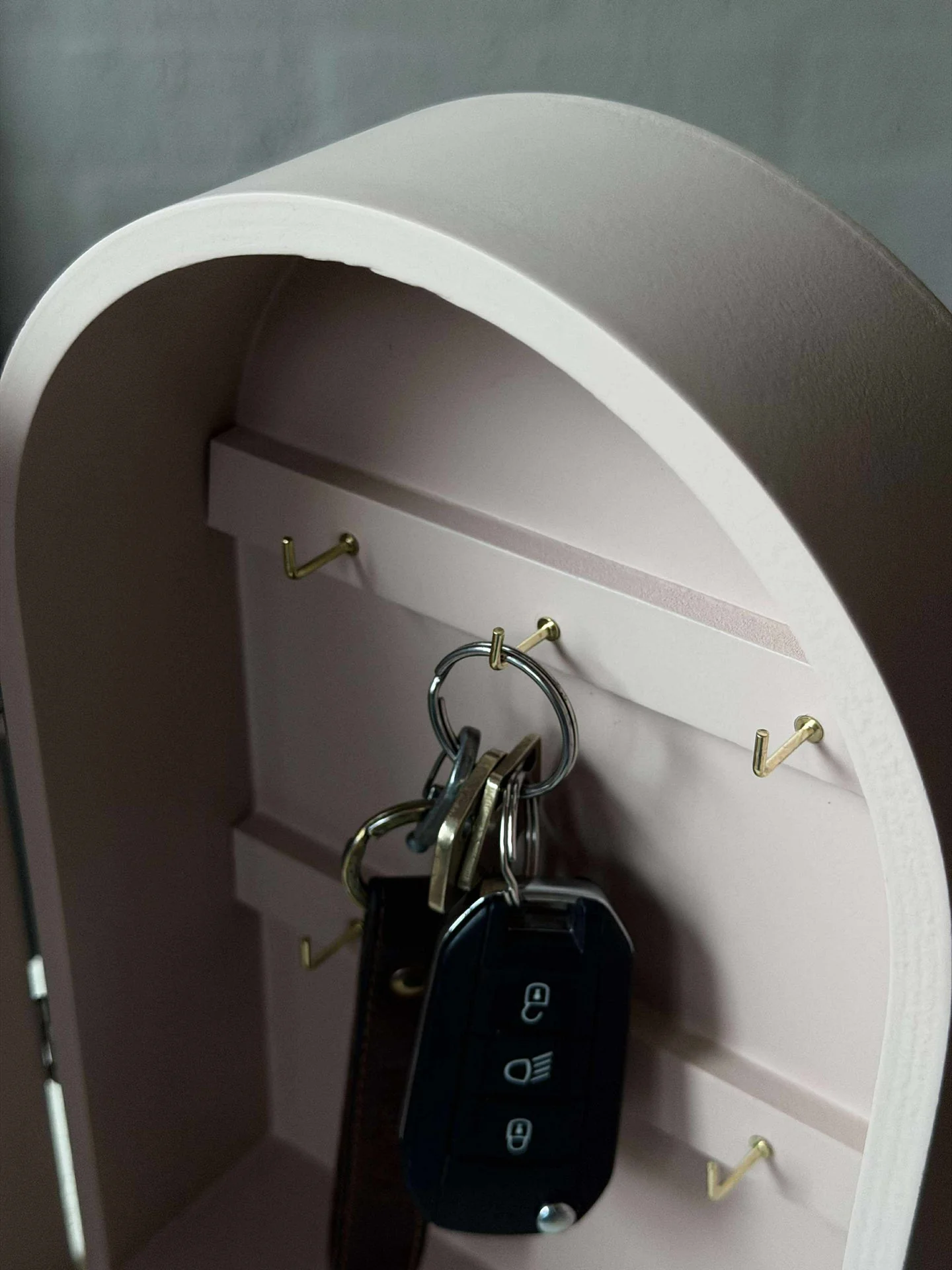 Nøkkelskap - krem eller rosa - Image 7