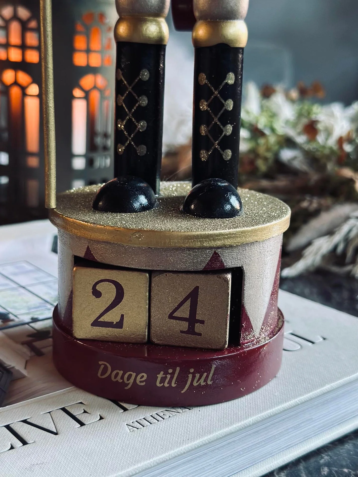 Nøtteknekker med dato - Image 5