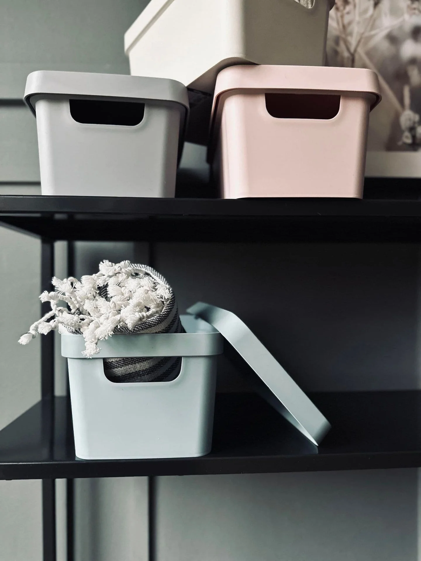 Oppbevaringsboks med lokk – Light Color Mix - Image 3