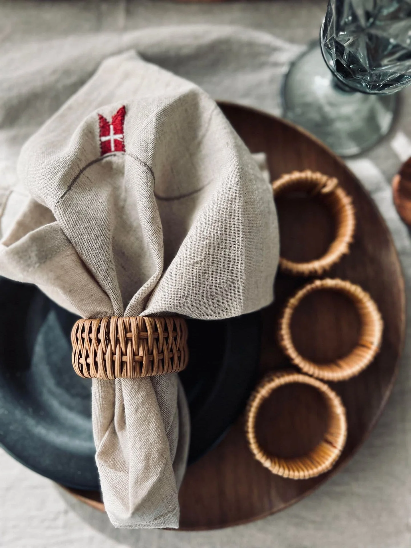 Serviettring - Sett med 4 stk i lys rattan - Image 2