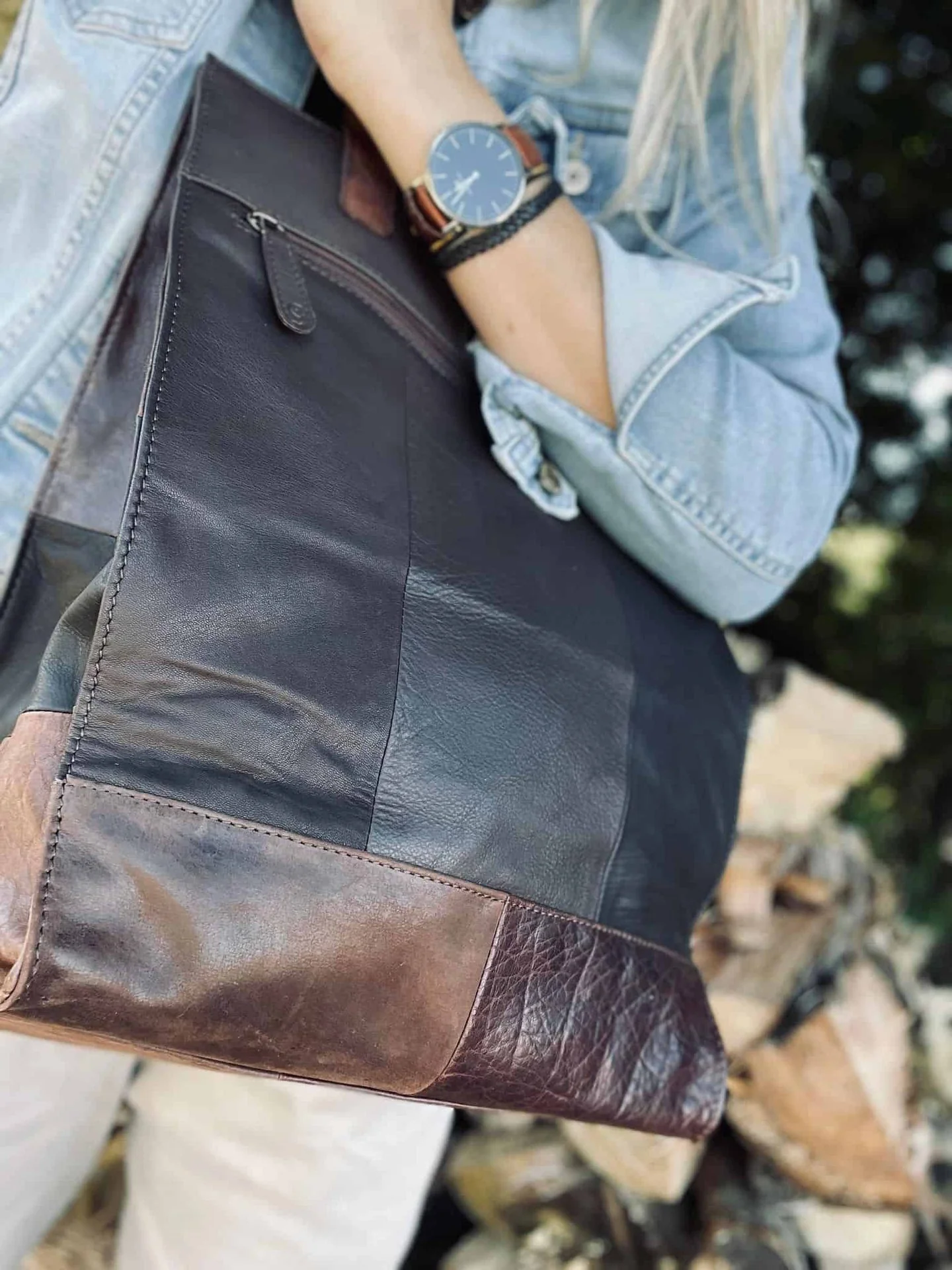 Shopper i kraftig resirkulert lær – Brown