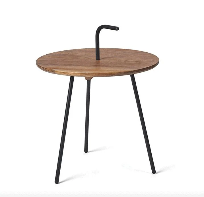 Sidebord i eik og metall