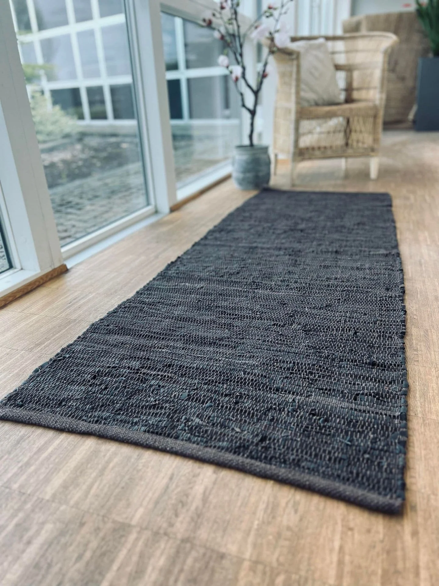 Gulvteppe i lær - 70x200 cm Valnøtt - Image 4