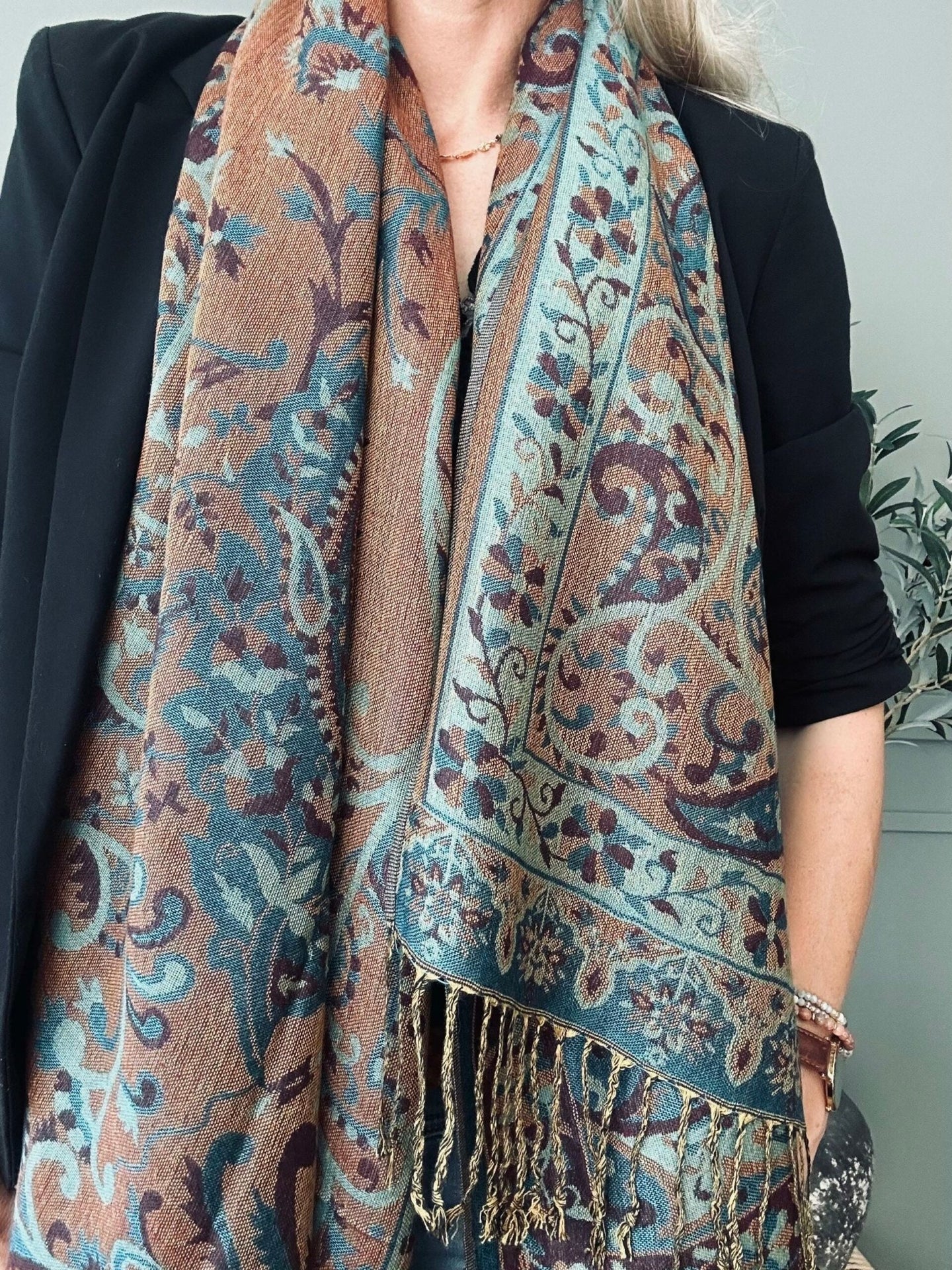 Skjerf Paisley – Petroleum - Image 9