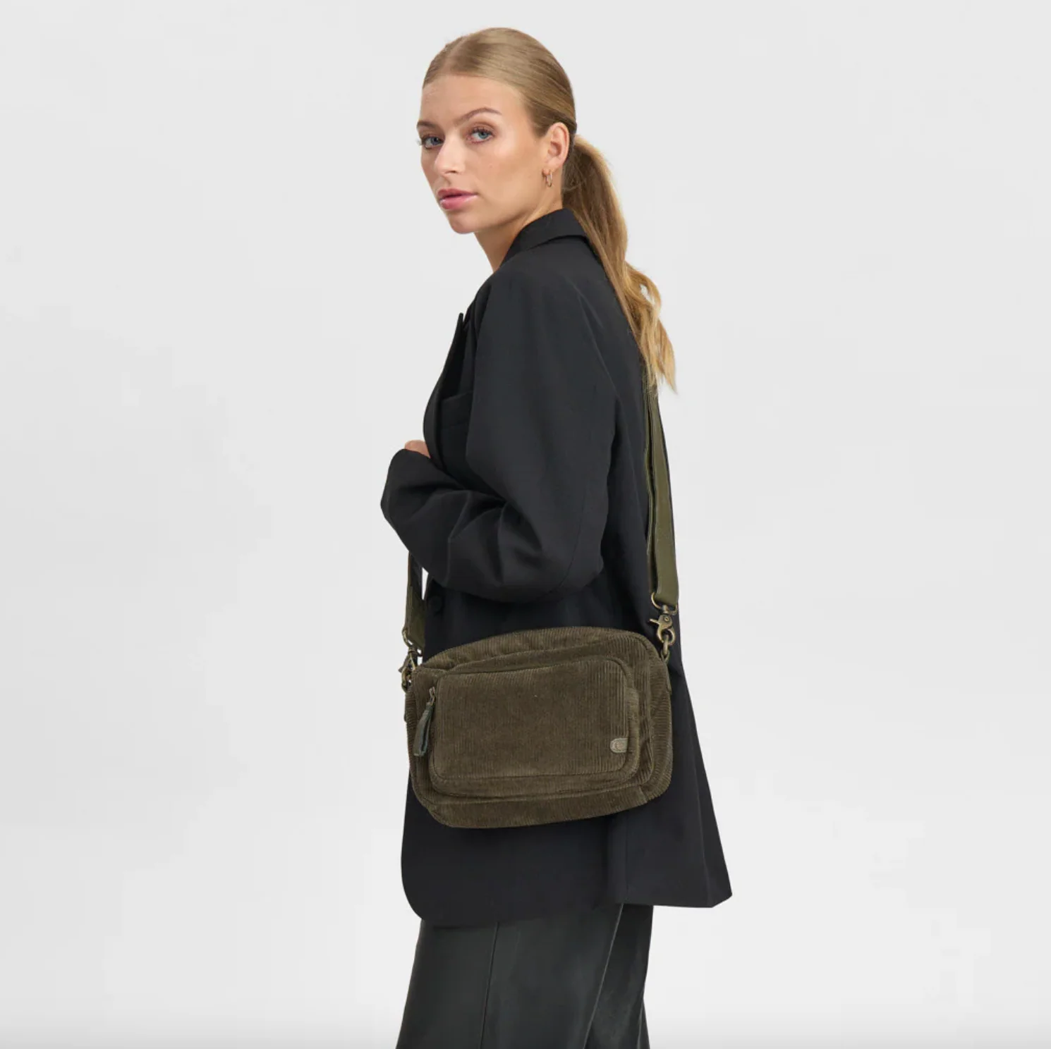 Crossbody Army fløyel - Image 11