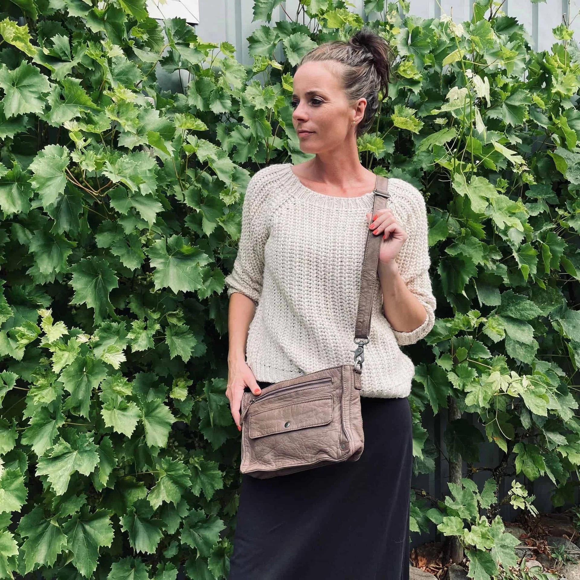 Crossbody - BAILY i en myk og vasket kvalitet