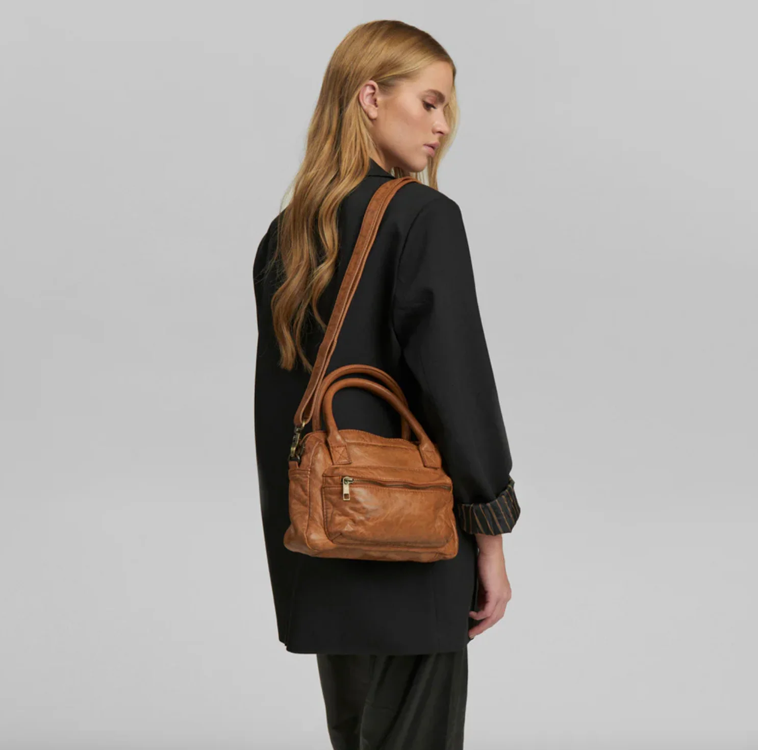 Crossbody BINE - Cognac - Image 9