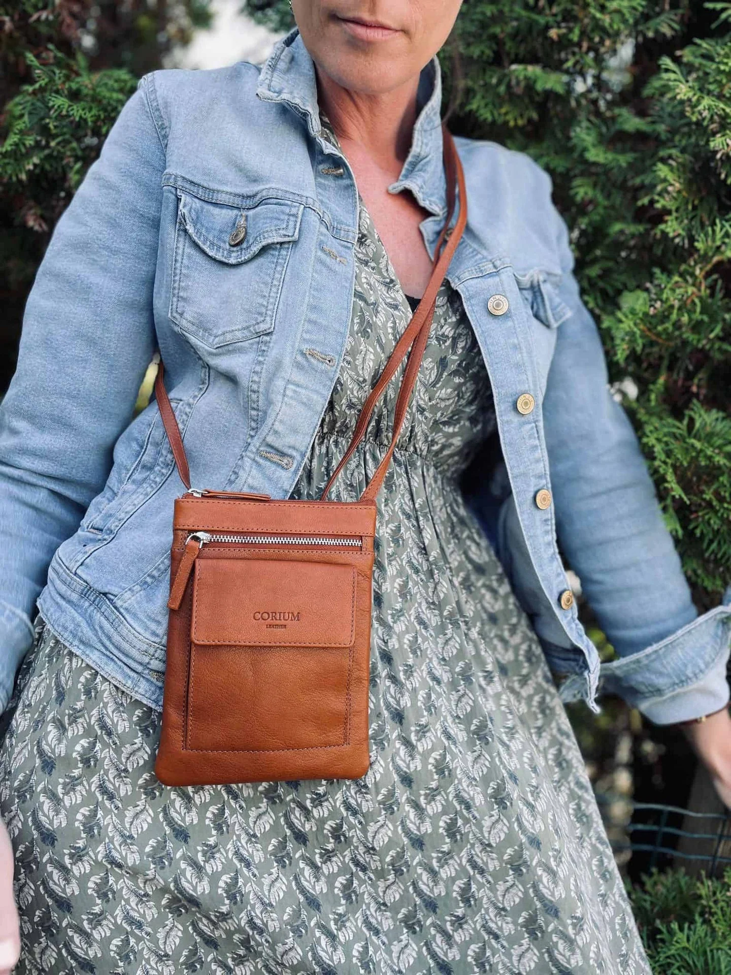 Crossbody / mobilveske - Nordic Cognac - Image 3