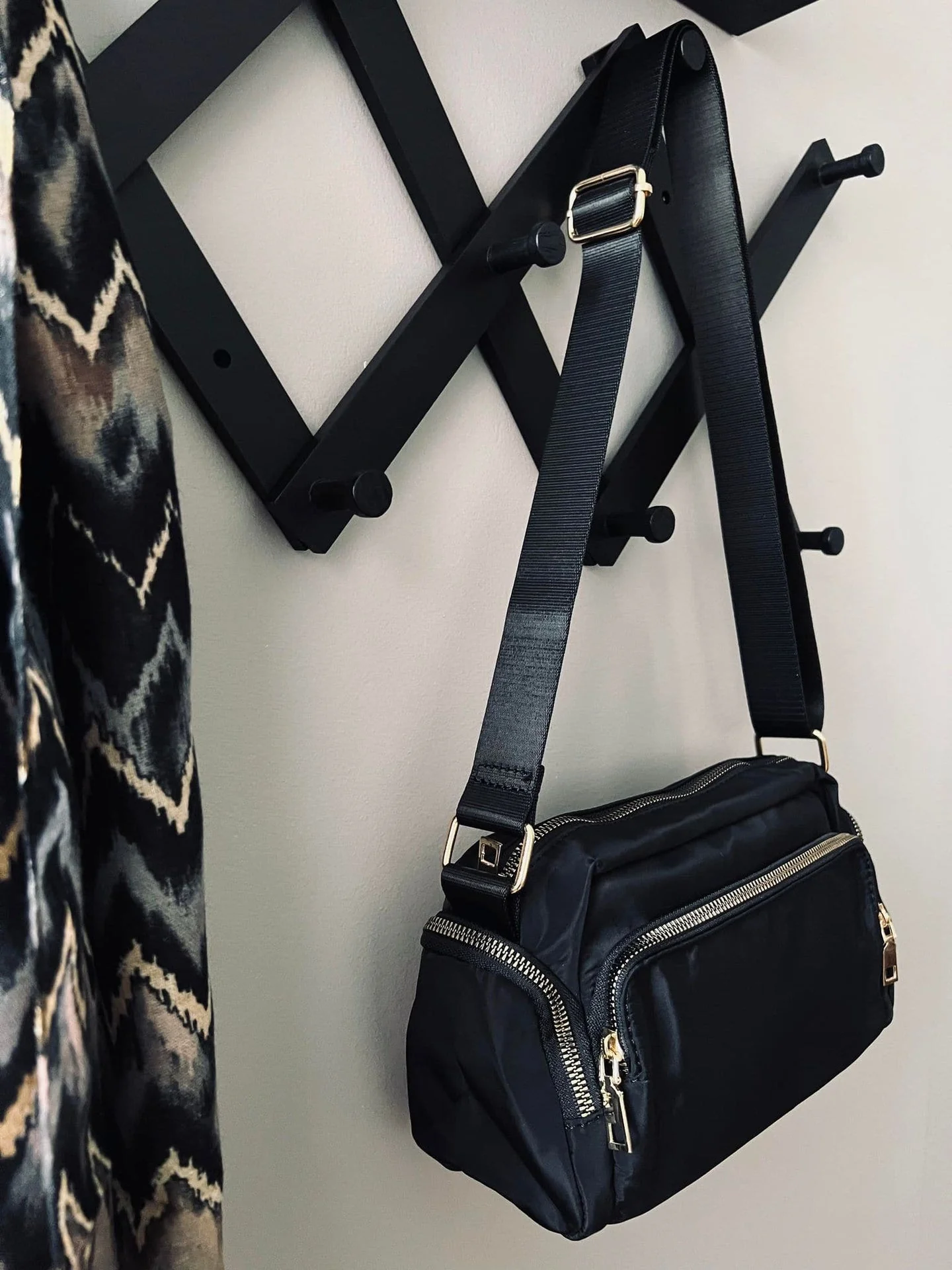 Crossbody - Svart nylon - Image 4