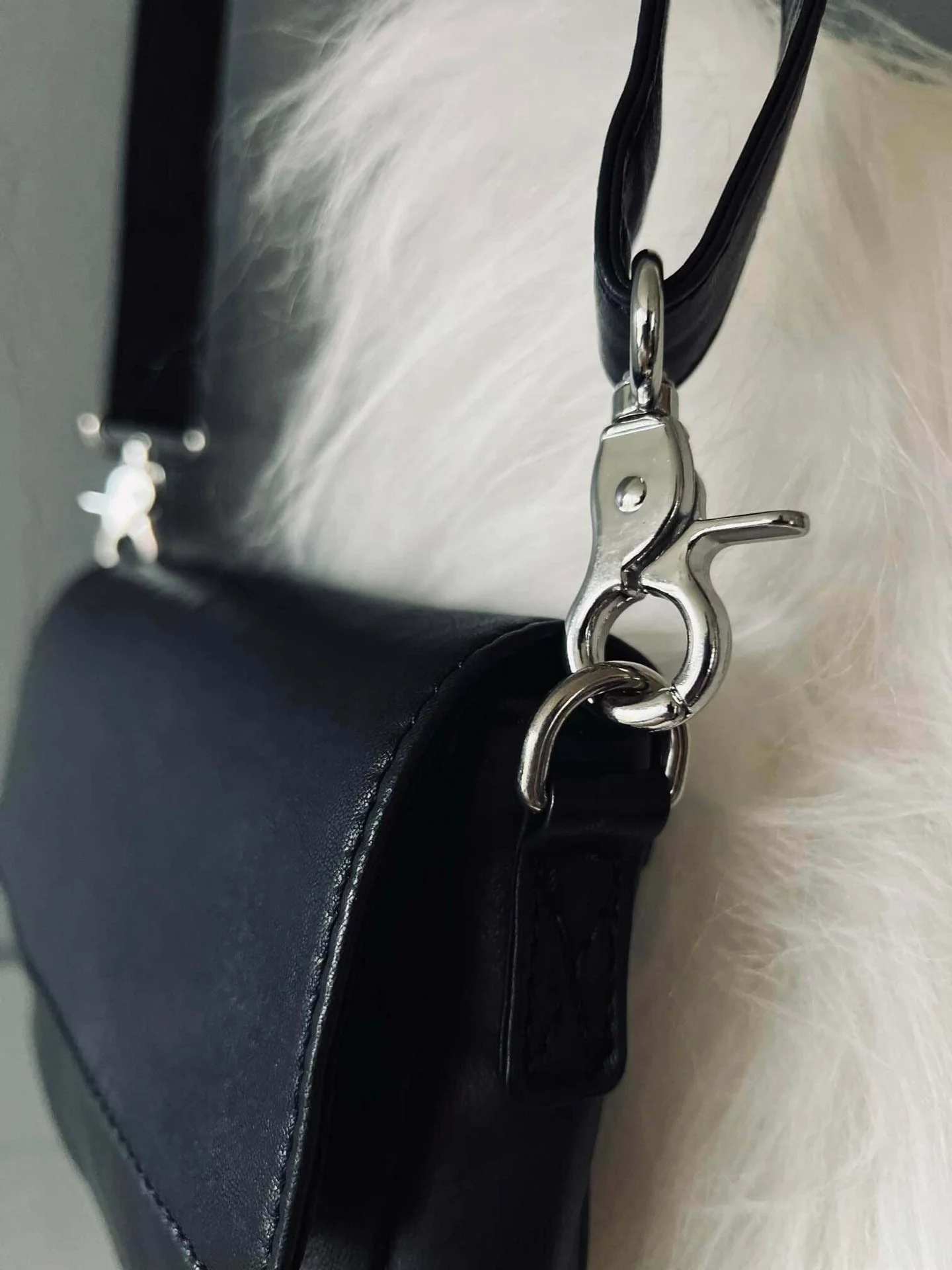 Crossbody - VIXA Black - Image 6