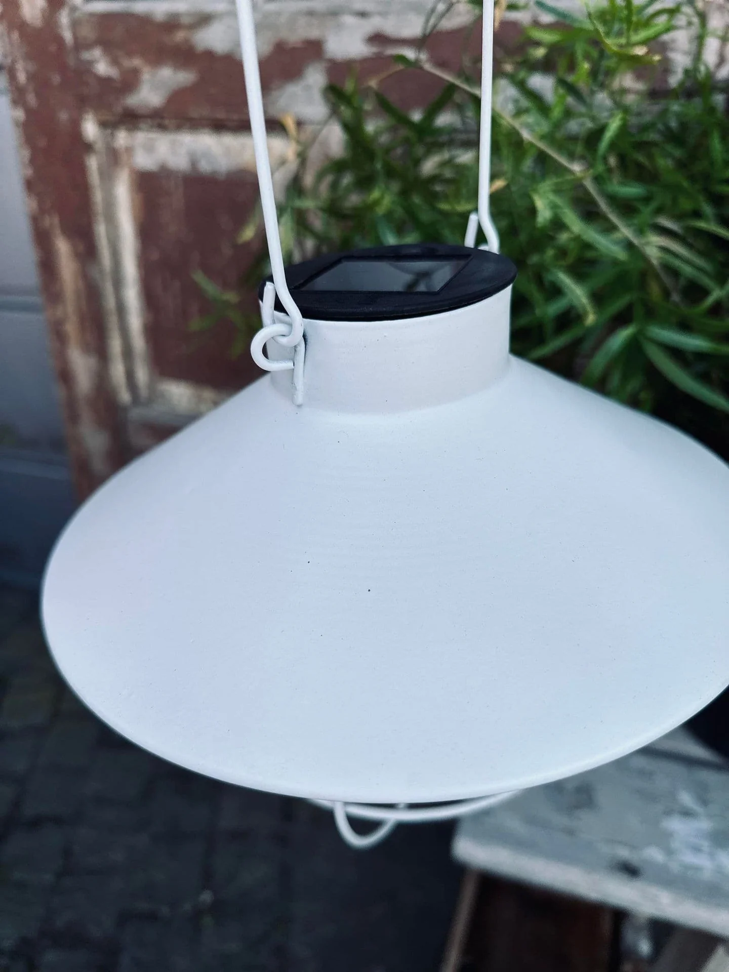 Lampe med solceller - White factory - Image 4