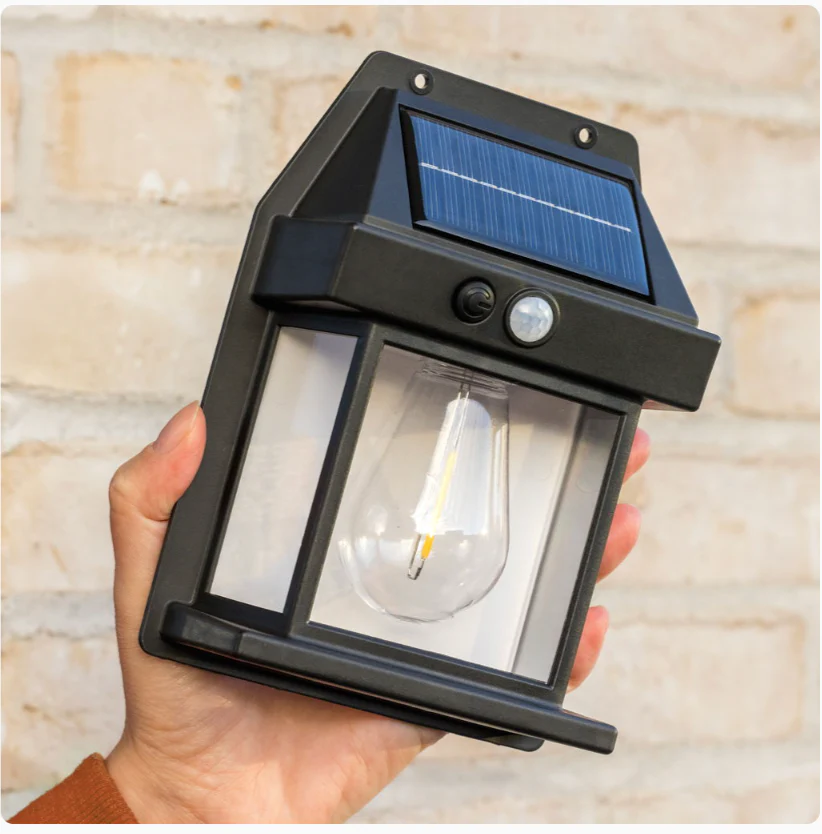 Solcelle utendørslampe til vegg - med sensor - Image 3