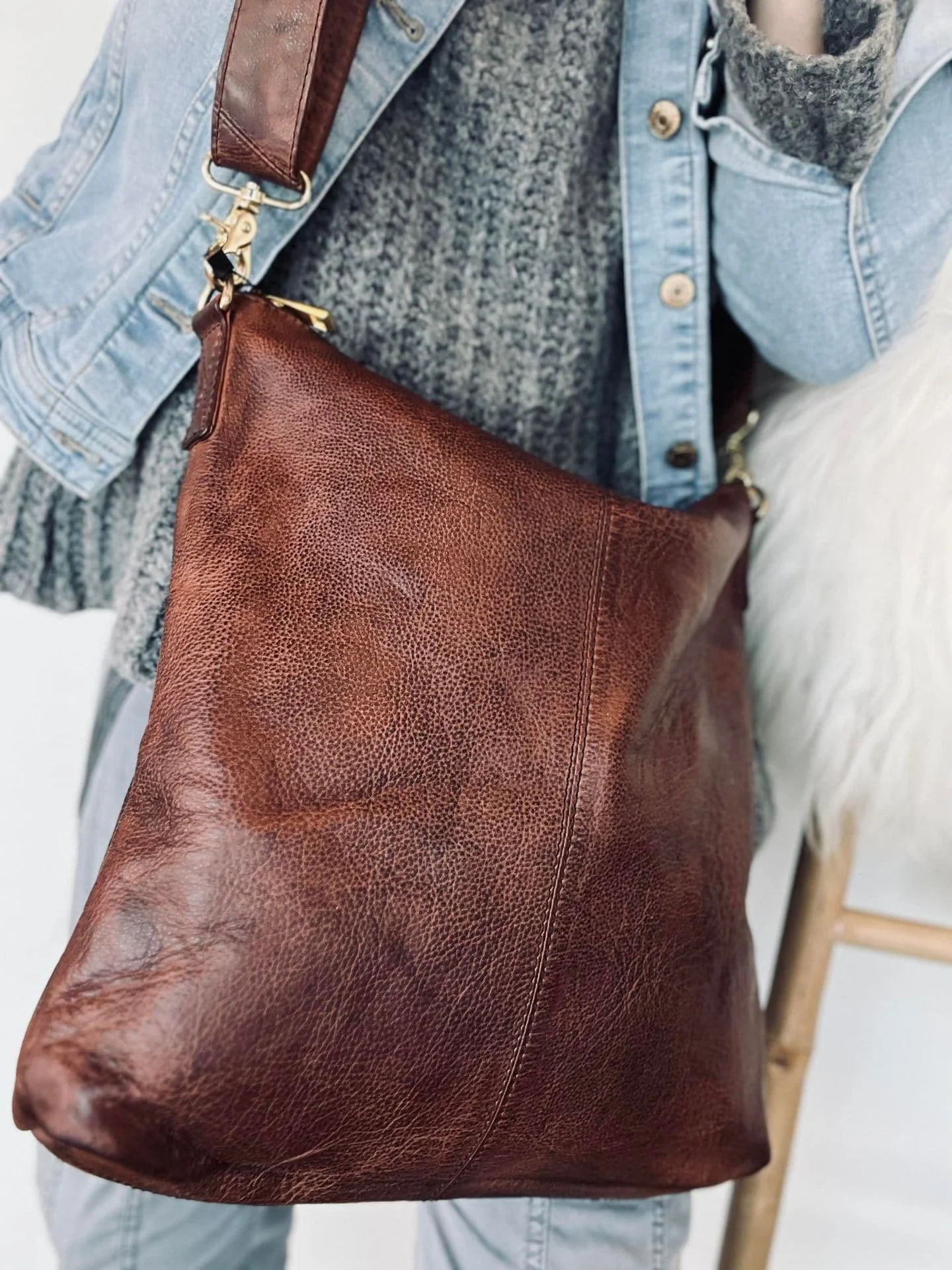 Cool crossbody MATRIX i mykt brandy-skinn - Image 6