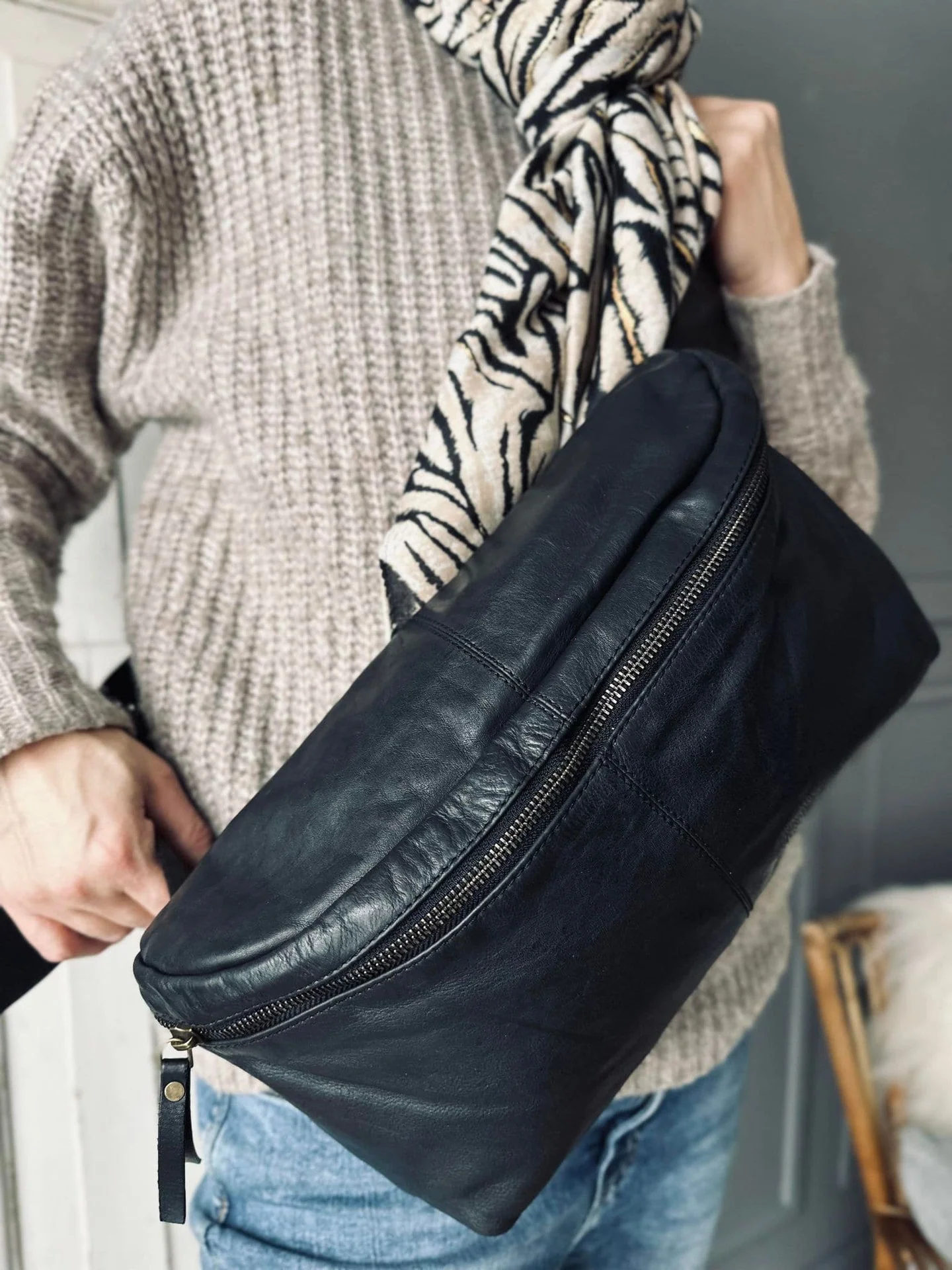 Bumbag Big Leather - Black - Image 2