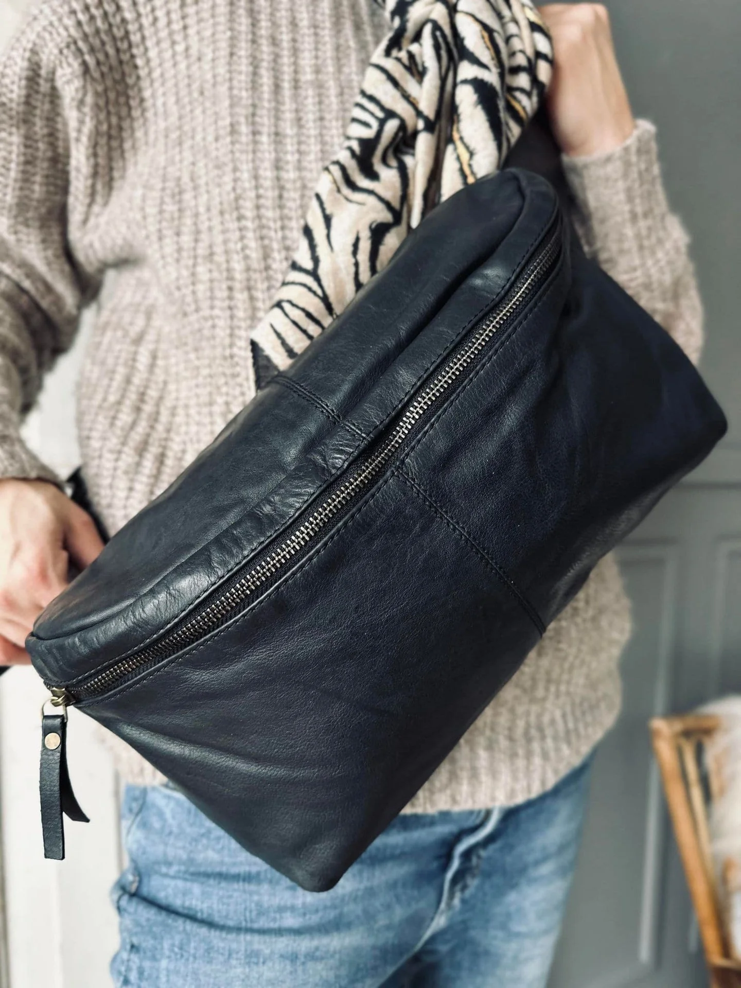 Bumbag Big Leather - Black - Image 3