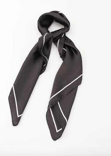 Skjerf Black Silk - 70x70 - Image 3
