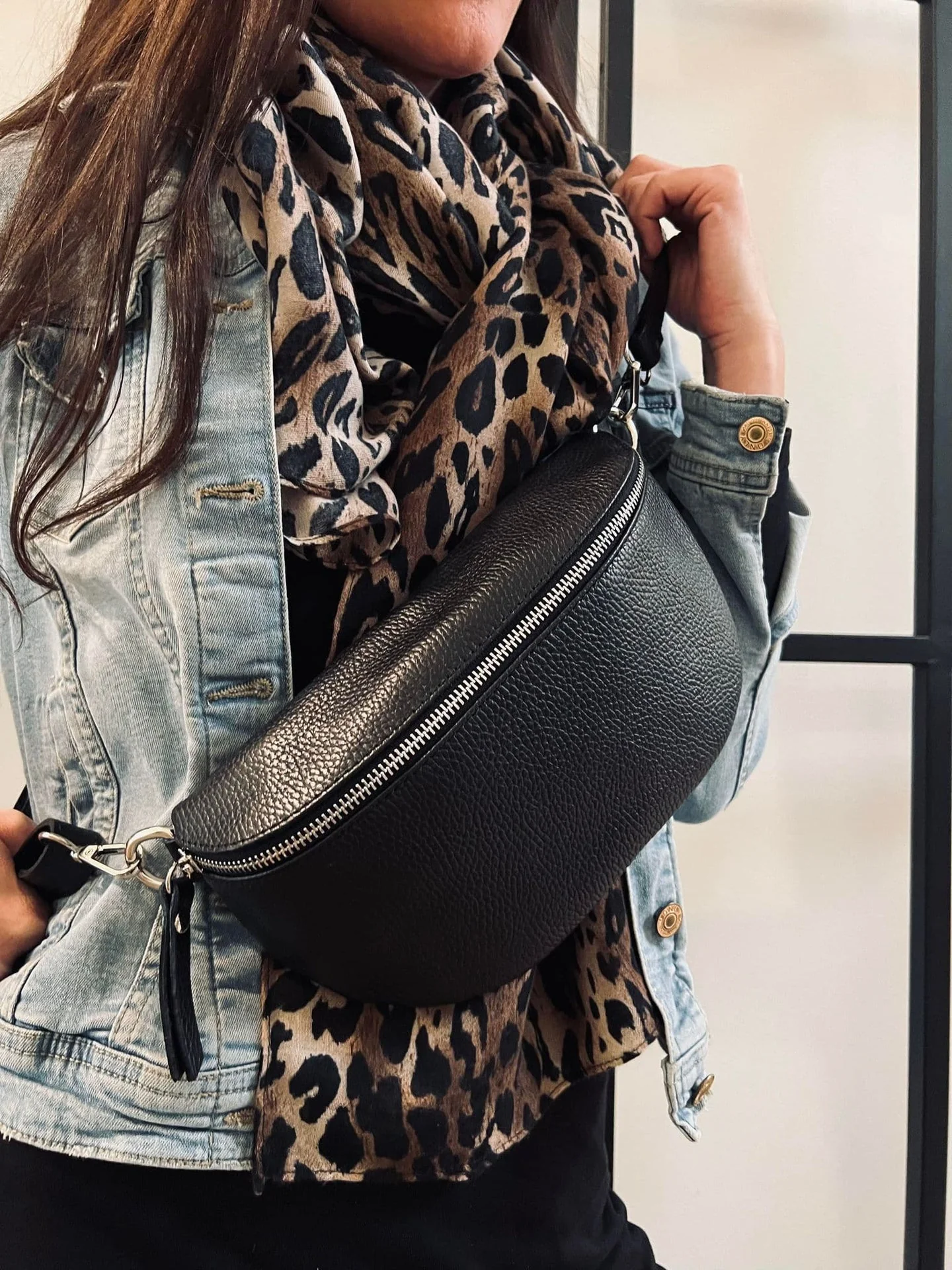 Bumbag Black leather - Image 3