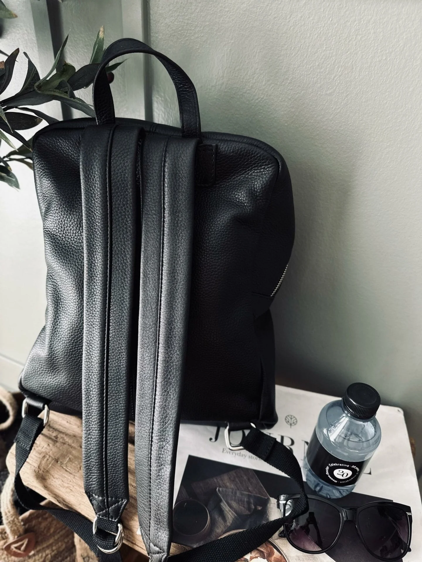 Ryggsekk – Black leather - Image 5
