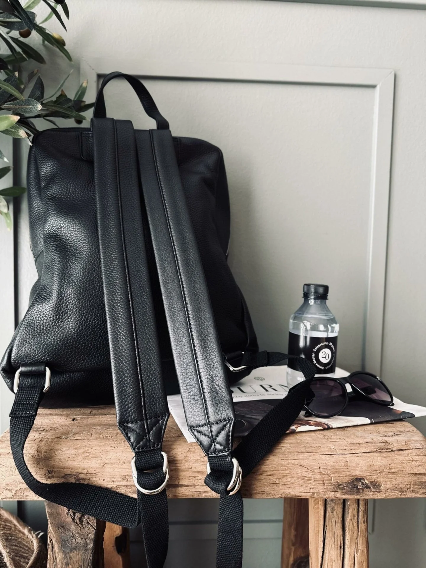 Ryggsekk – Black leather - Image 7