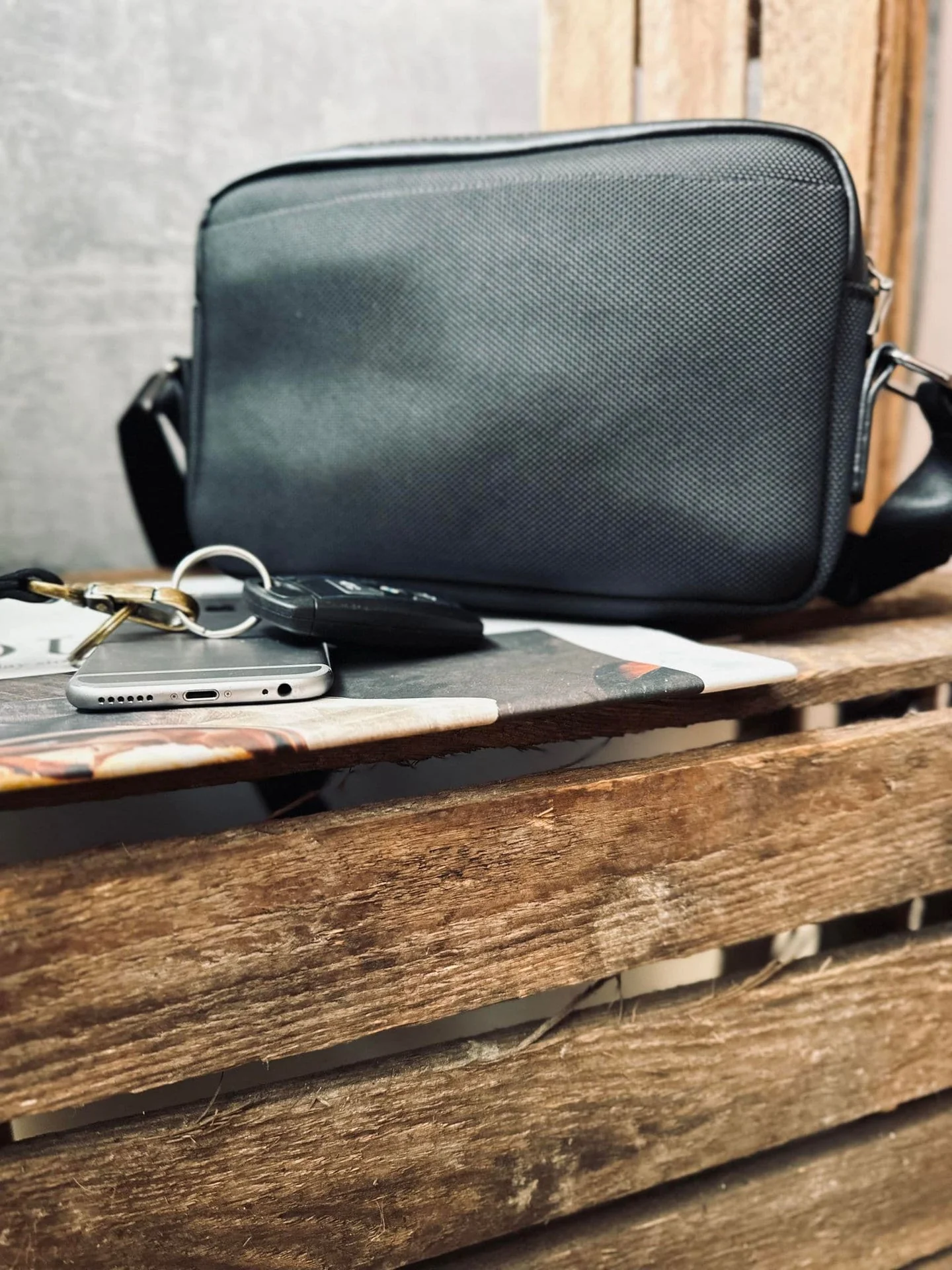 Crossbody Black - Image 3