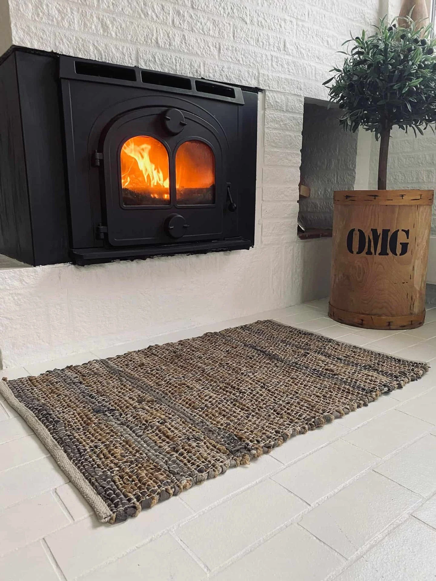 Gulvteppe i flettet skinn og jute - Beige 70x140 cm - Image 2