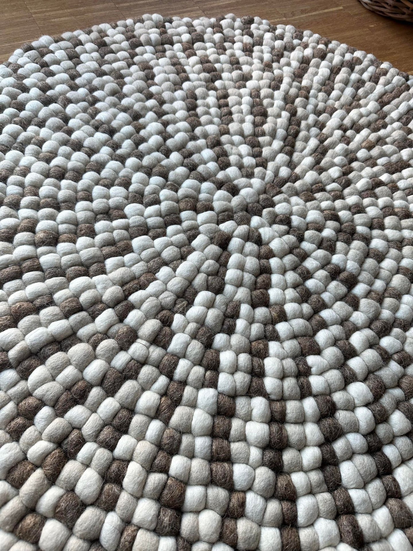 Gulvteppe m. Dots – Naturmix 90 cm - Image 4