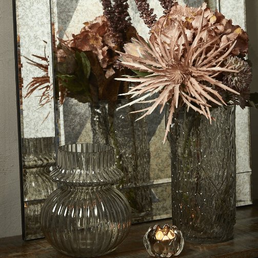 Vase med riller - Røykfarget glass - Image 2