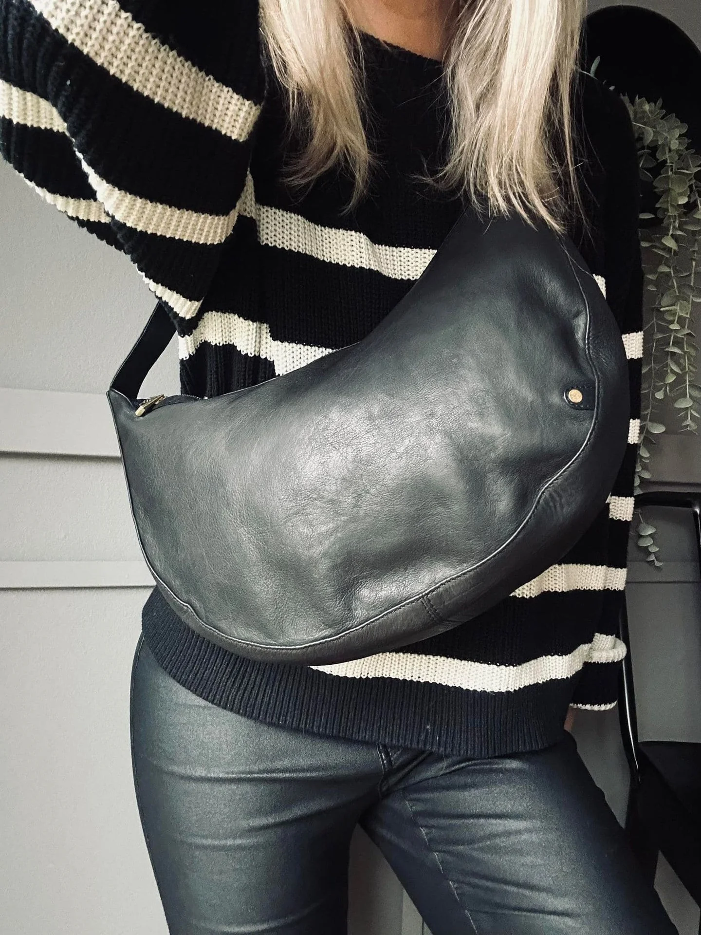 Veske i myk skinnkvalitet - Black - Image 2