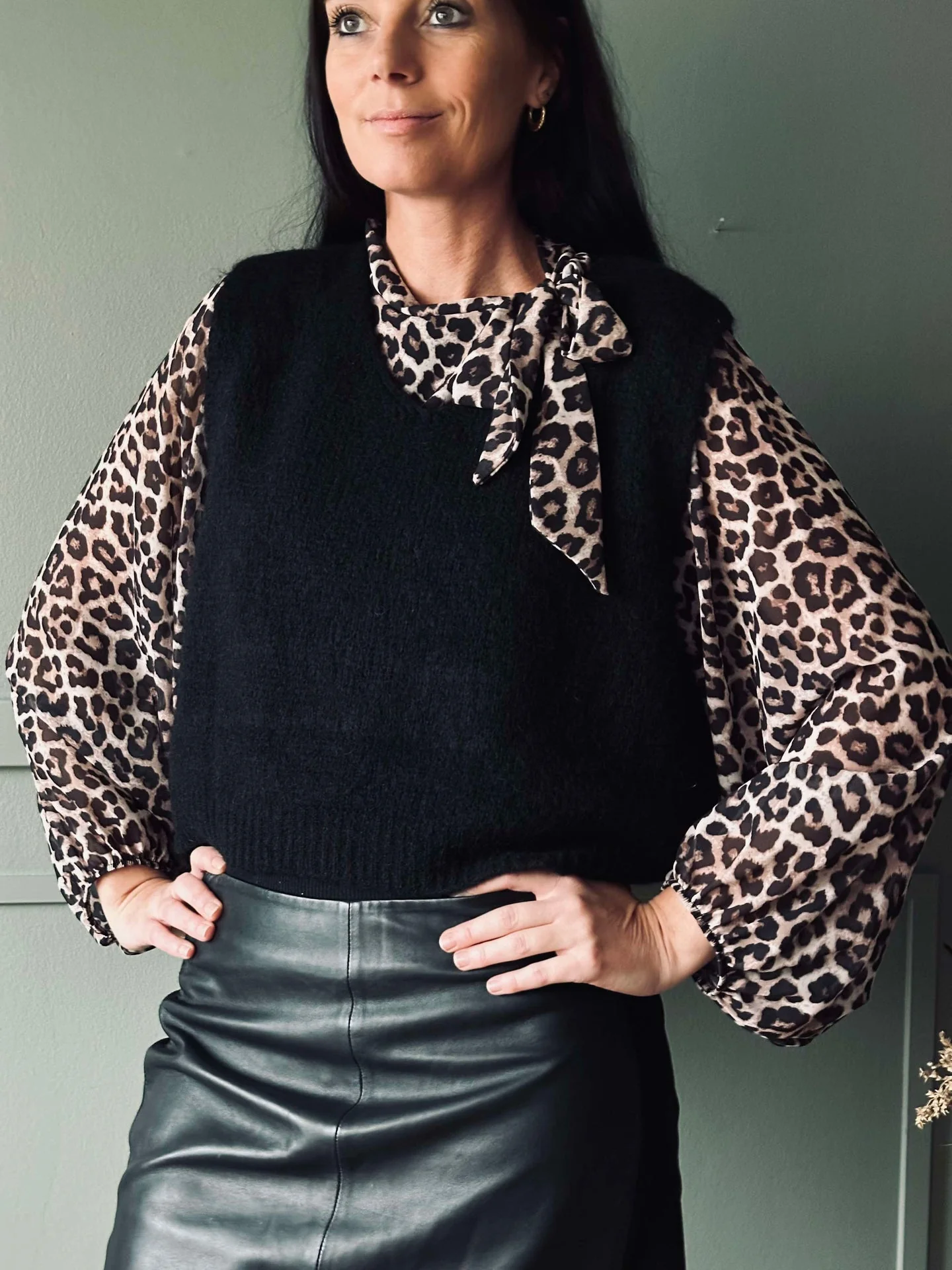 Vest Marlene Black - Image 8