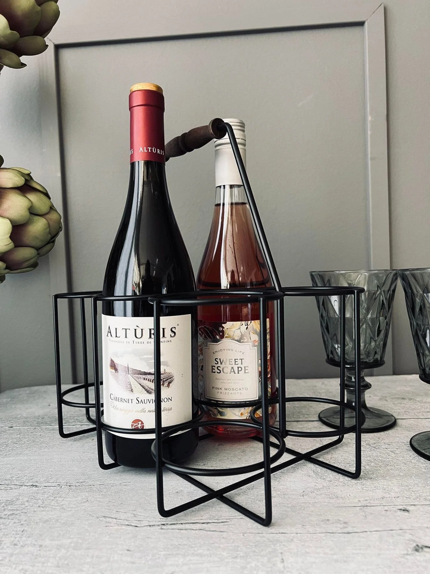 Vinholder til 6 flasker - Tre håndtak