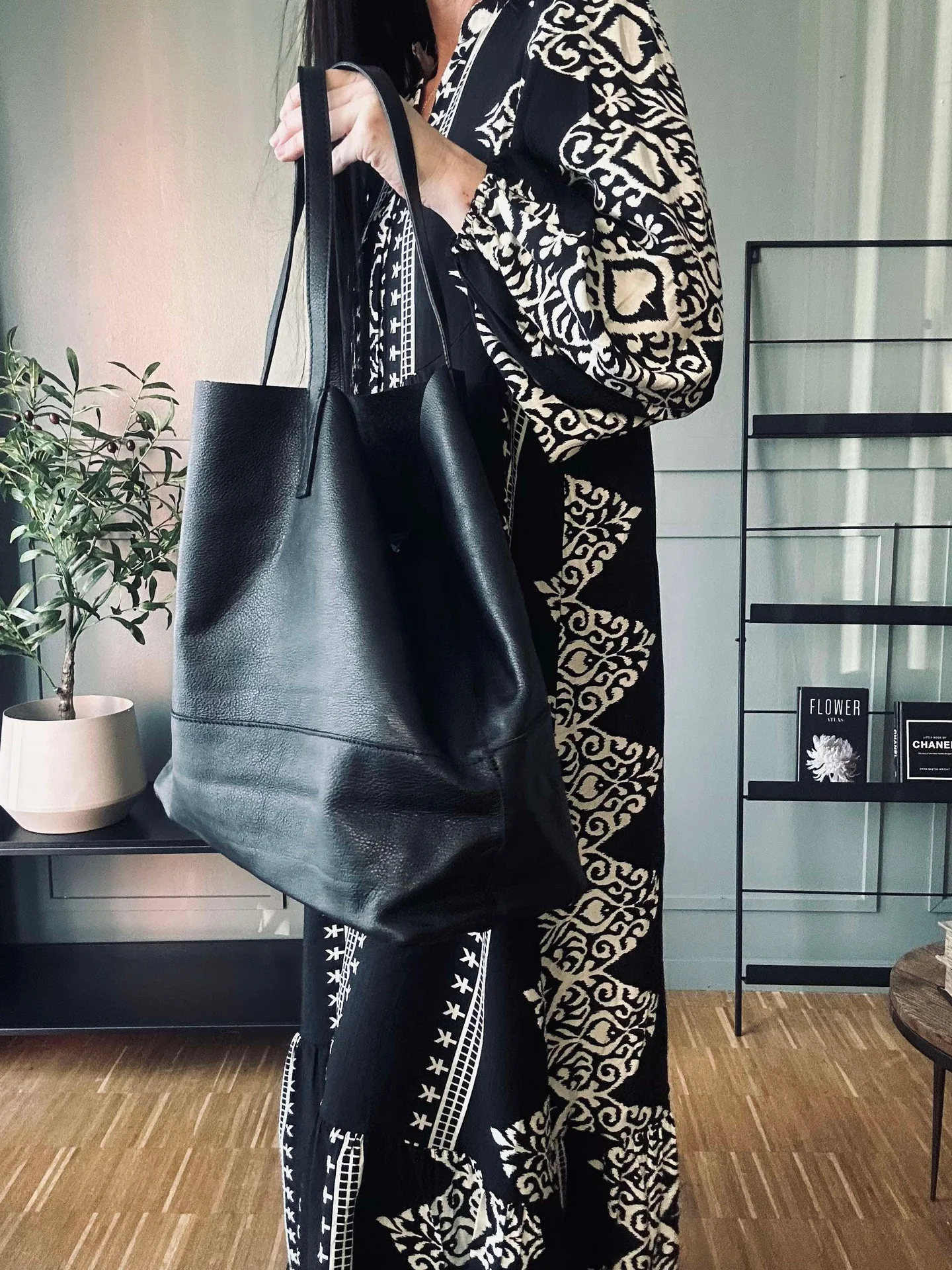 XL Shopper Gabby Black - Image 3